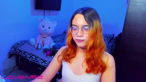 Snapshot of lillykittyy chatting on March 8, 3:21 am Lilly3 online show from March 8, 3:21 am