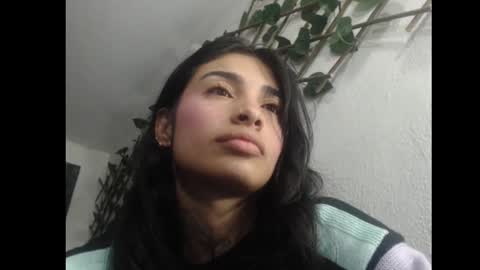 lil palacio online show from March 1, 11:06 am