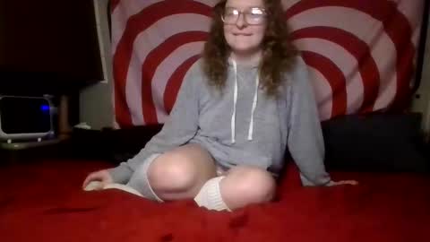 Snapshot of lilpies chatting on January 9, 5:13 am LilPies online show from January 9, 5:13 am