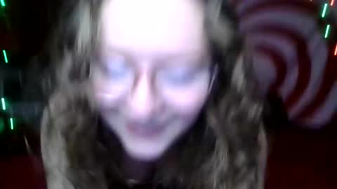 Snapshot of lilpies chatting on February 13, 4:54 am LilPies online show from February 13, 4:54 am