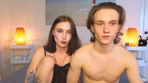 Snapshot of lilpupsonish chatting on December 5, 4:23 pm Jesse and Grace online show from December 5, 4:23 pm