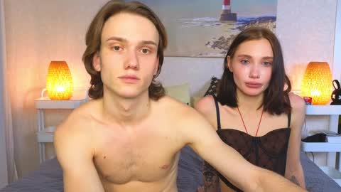 Snapshot of lilpupsonish chatting on December 5, 7:28 pm Jesse and Grace online show from December 5, 7:28 pm