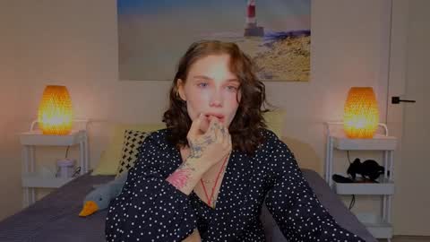 Snapshot of lilpupsonish chatting on January 24, 6:56 pm Jesse and Grace online show from January 24, 6:56 pm