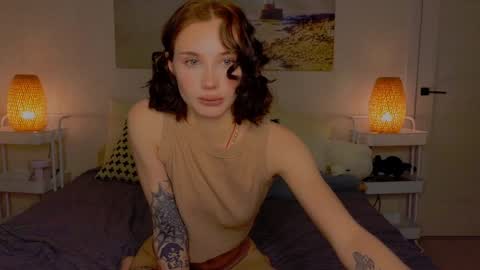 Snapshot of lilpupsonish chatting on February 7, 7:27 pm Jesse and Grace online show from February 7, 7:27 pm