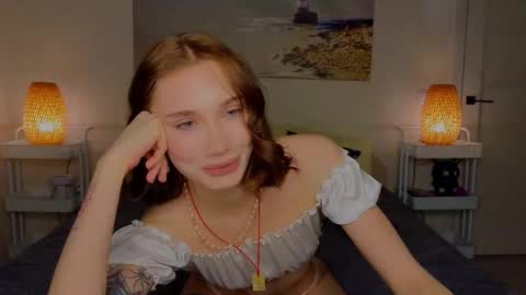 Snapshot of lilpupsonish chatting on February 20, 6:57 pm Jesse and Grace online show from February 20, 6:57 pm