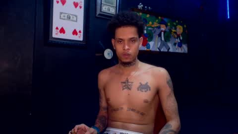 Snapshot of lilray99 chatting on January 9, 2:33 am ONLYFANS online show from January 9, 2:33 am