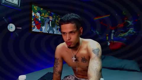 Snapshot of lilray99 chatting on November 25, 7:36 pm ONLYFANS online show from November 25, 7:36 pm