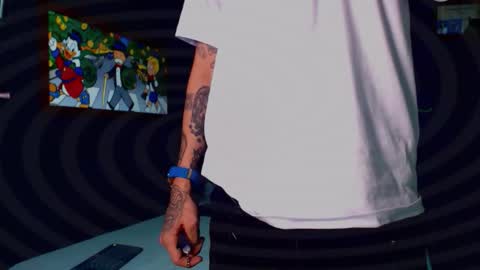 Snapshot of lilray99 chatting on December 1, 11:26 am ONLYFANS online show from December 1, 11:26 am