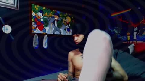 Snapshot of lilray99 chatting on December 13, 8:47 pm ONLYFANS online show from December 13, 8:47 pm