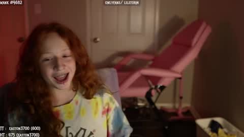 Snapshot of lilst0rm chatting on February 28, 5:59 am lil or red online show from February 28, 5:59 am