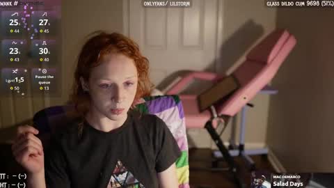 Snapshot of lilst0rm chatting on October 1, 11:33 pm lil or red online show from October 1, 11:33 pm