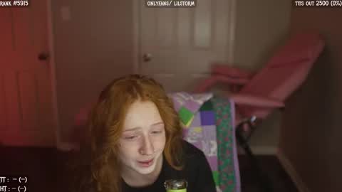 Snapshot of lilst0rm chatting on November 19, 12:43 am lil or red online show from November 19, 12:43 am