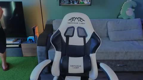 lilteddyboy online show from October 18, 9:43 am