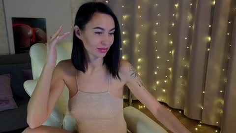 Snapshot of lilu5107 chatting on January 23, 2:44 am Lilu online show from January 23, 2:44 am