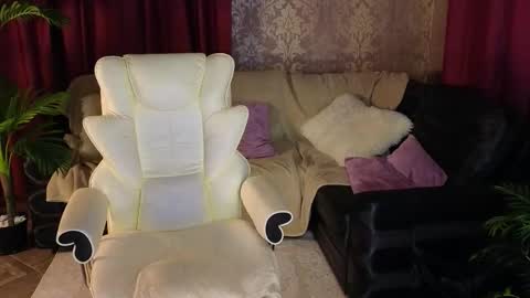 Snapshot of lilu5107 chatting on October 8, 6:49 pm Lilu online show from October 8, 6:49 pm