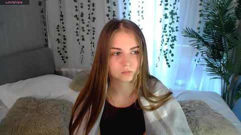 lilu__moon online show from April 9, 6:02 am