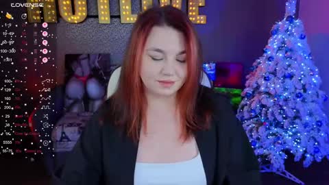 Lilu online show from December 17, 12:11 pm