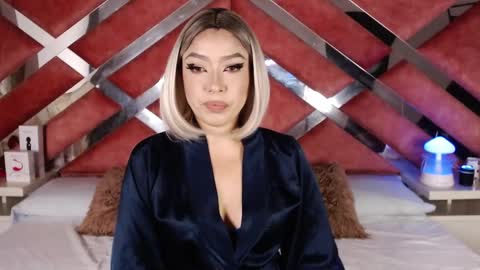 Lily online show from February 12, 9:10 pm