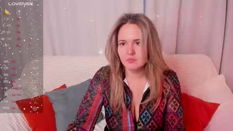 Lily online show from February 1, 8:02 am