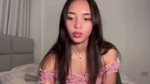 Lily online show from June 5, 8:36 pm
