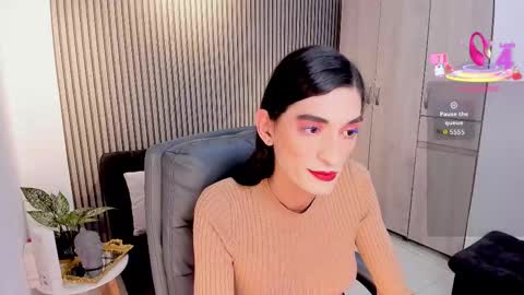 lily_cash1 online show from November 18, 7:07 pm