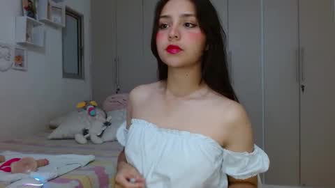 Snapshot of lily_crushx chatting on November 2, 7:44 am Lirio         online show from November 2, 7:44 am