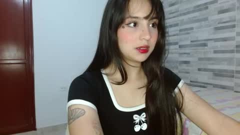 Snapshot of lily_crushx chatting on June 21, 5:54 am Lirio online show from June 21, 5:54 am