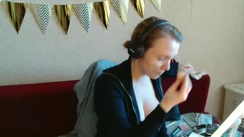 Lily dollyx online show from February 14, 12:02 pm