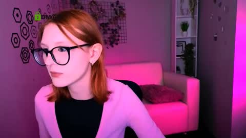 lily_fay online show from March 27, 10:59 am