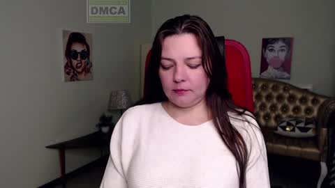 Snapshot of lily_flower7_ chatting on December 9, 1:55 pm Lily online show from December 9, 1:55 pm