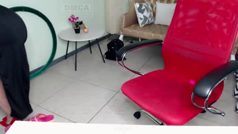 Snapshot of lily_flower7_ chatting on January 9, 12:41 pm Lily online show from January 9, 12:41 pm