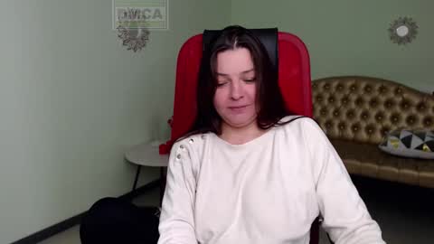 Snapshot of lily_flower7_ chatting on March 10, 9:53 am Lily online show from March 10, 9:53 am