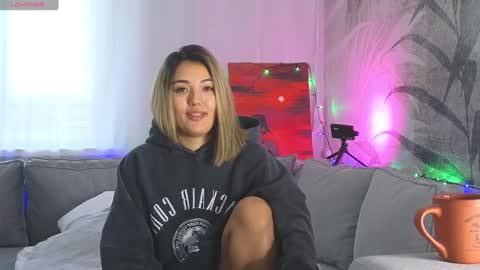 Lily online show from December 15, 8:41 am