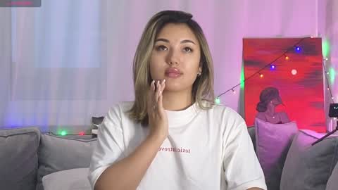 Lily online show from January 4, 5:27 am