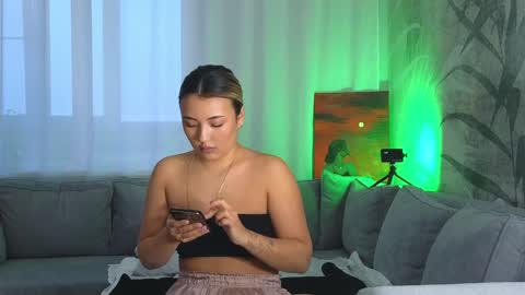 Lily online show from January 26, 5:34 am