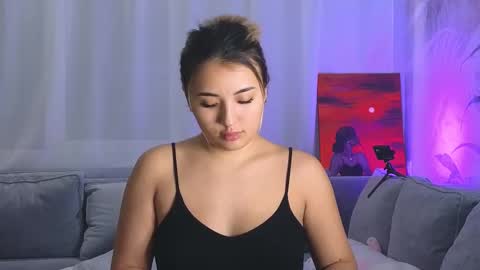 Lily online show from February 17, 4:59 pm