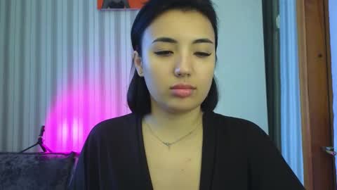 Lily online show from September 20, 6:25 am