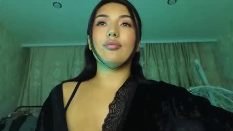 Snapshot of lily_foster_ chatting on February 10, 2:54 pm Lily online show from February 10, 2:54 pm