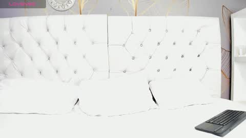 Snapshot of lily_lv chatting on January 9, 1:02 pm Lily online show from January 9, 1:02 pm