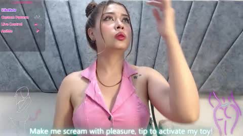 LILY MEGHAN online show from February 7, 11:41 pm