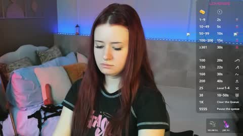 Lily online show from May 19, 9:37 am