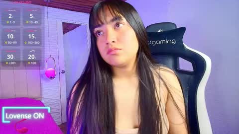 Snapshot of lily_waist chatting on September 23, 11:13 am lily_waist online show from September 23, 11:13 am