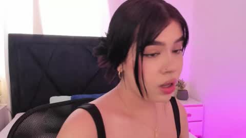 LilyWoodz online show from March 25, 7:09 pm