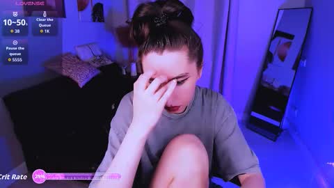 LILY online show from March 12, 2:12 pm