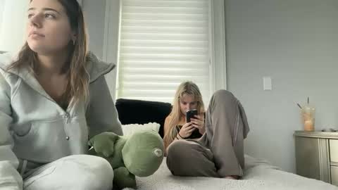 lilybrown07 online show from February 18, 6:37 pm