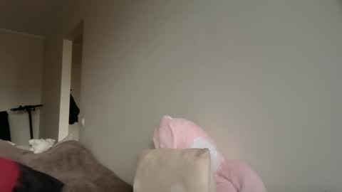 lilycandy_ online show from October 28, 11:58 am