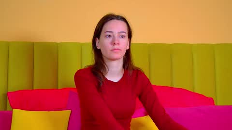 Snapshot of lilylanses chatting on December 15, 6:28 am Lily online show from December 15, 6:28 am