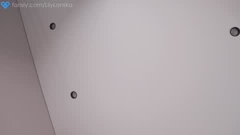 Snapshot of lilylanska chatting on October 18, 8:48 am Lilia online show from October 18, 8:48 am