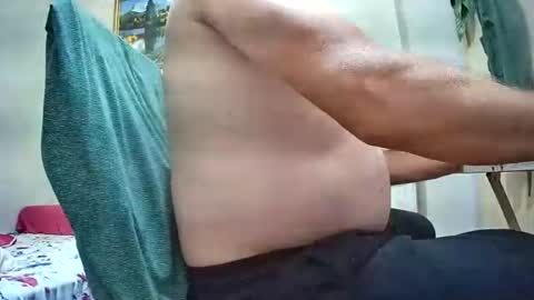 lilylovelyman50 online show from June 18, 8:14 am
