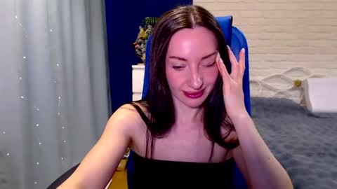 Lily online show from March 22, 9:13 am